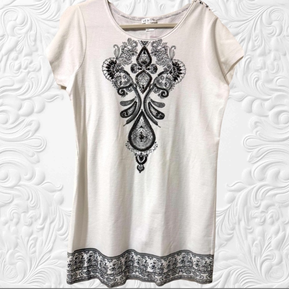 Venus White Dress with Black detail and beadwork. Size L NWT